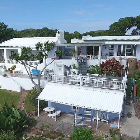 Blue'S Guest House - East London Bonza Bay Exteriör bild
