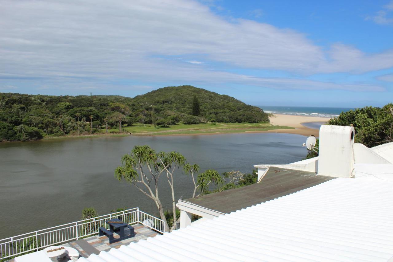 Blue'S Guest House - East London Bonza Bay Exteriör bild