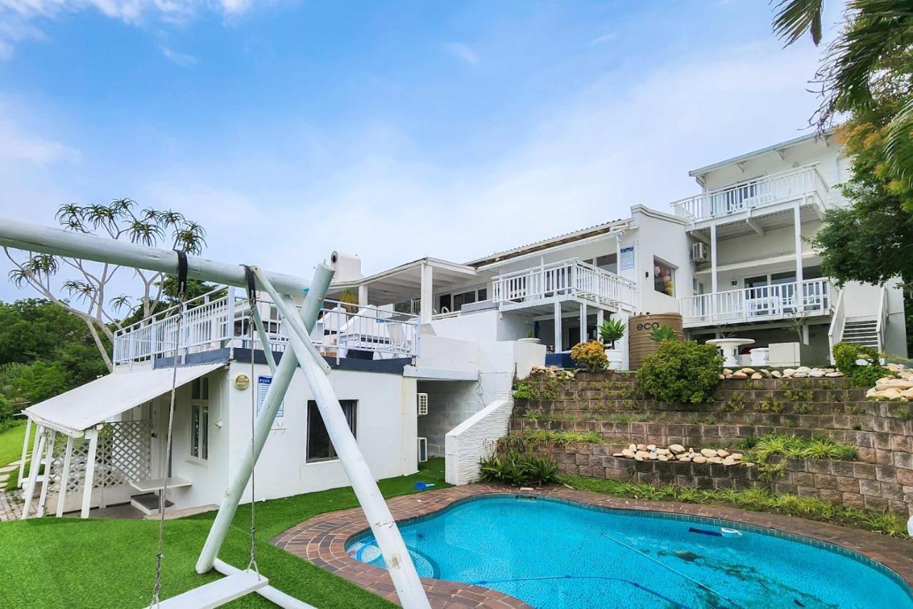 Blue'S Guest House - East London Bonza Bay Exteriör bild