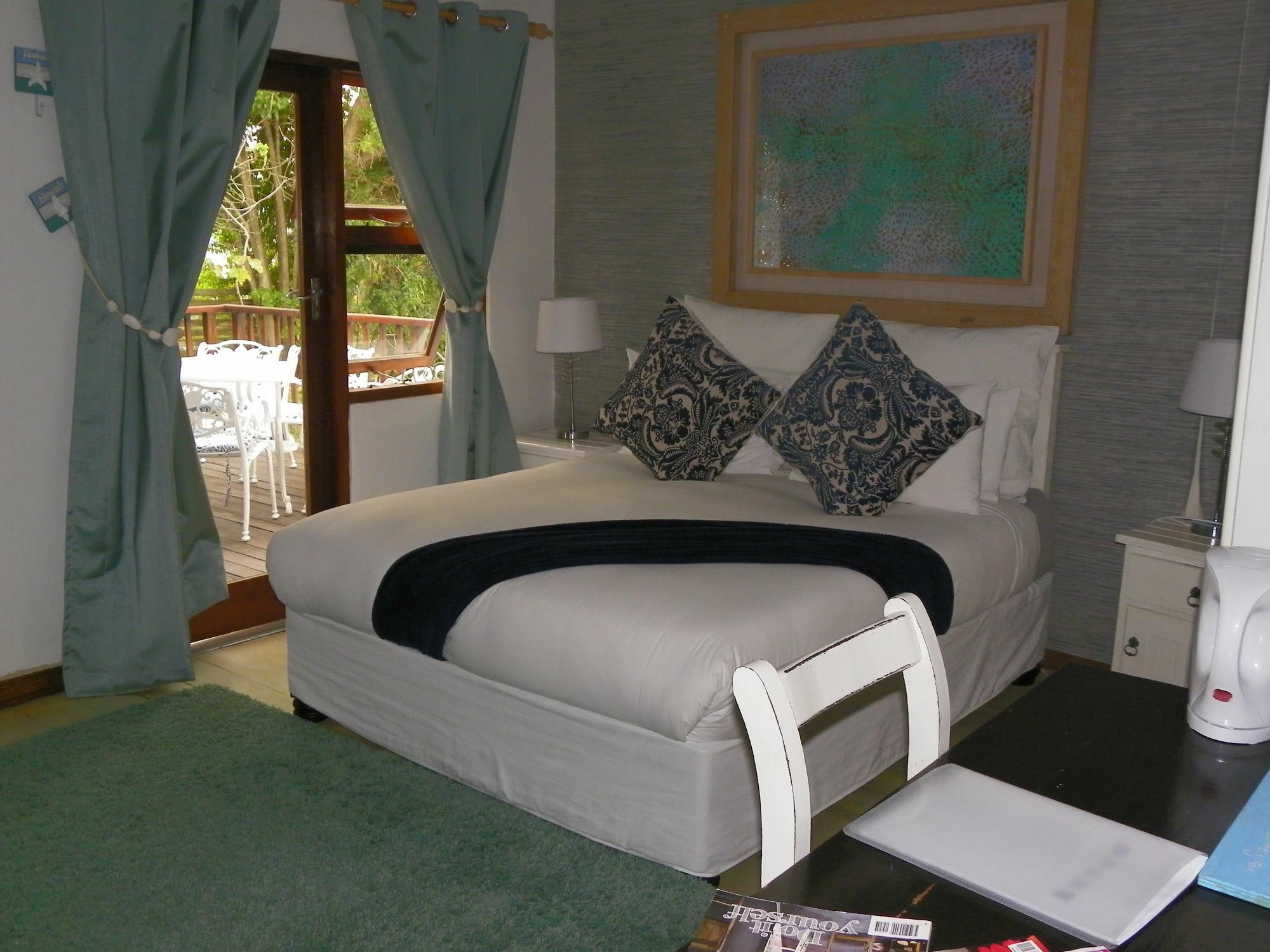 Blue'S Guest House - East London Bonza Bay Exteriör bild